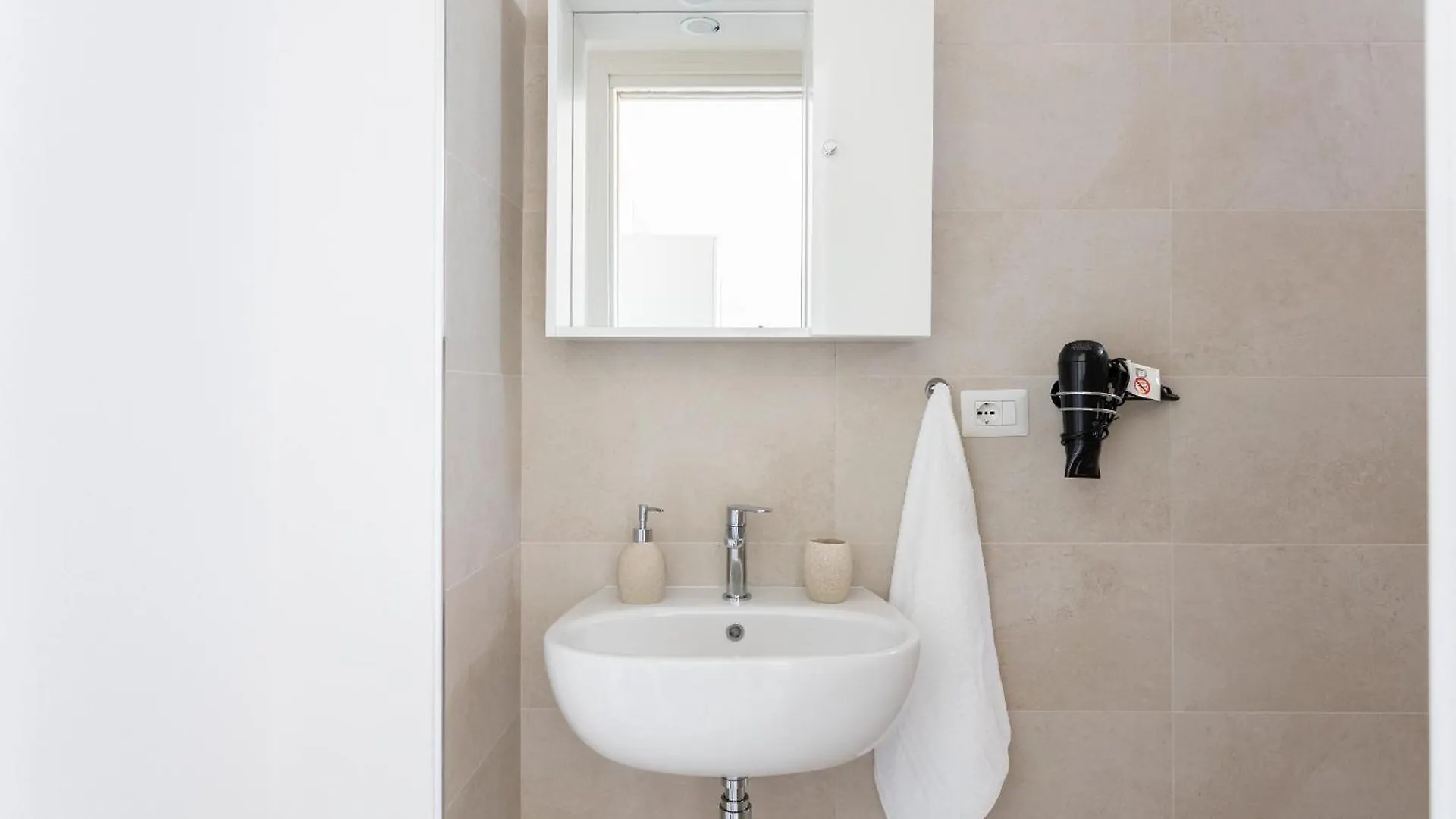 Villa Greca Holiday Rooms Sant Isidoro  Sant Isidoro (Sardinia)