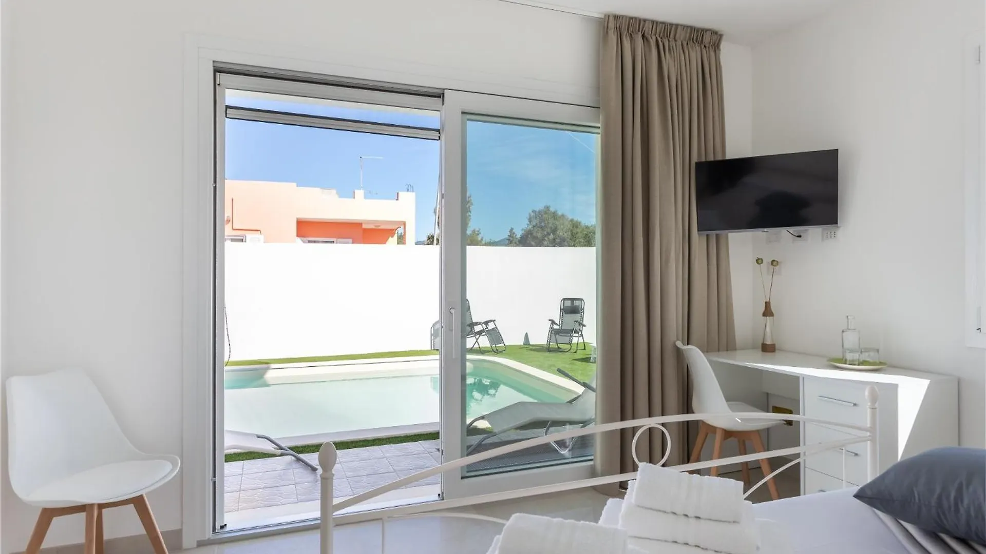 Villa Greca Holiday Rooms Sant Isidoro  Guest house Sant Isidoro (Sardinia)