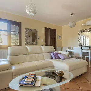 Anaelehouserooms Ltb Affittacamere