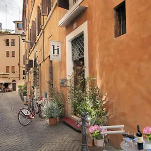 Hisuiterome - 2*, Roma Italia